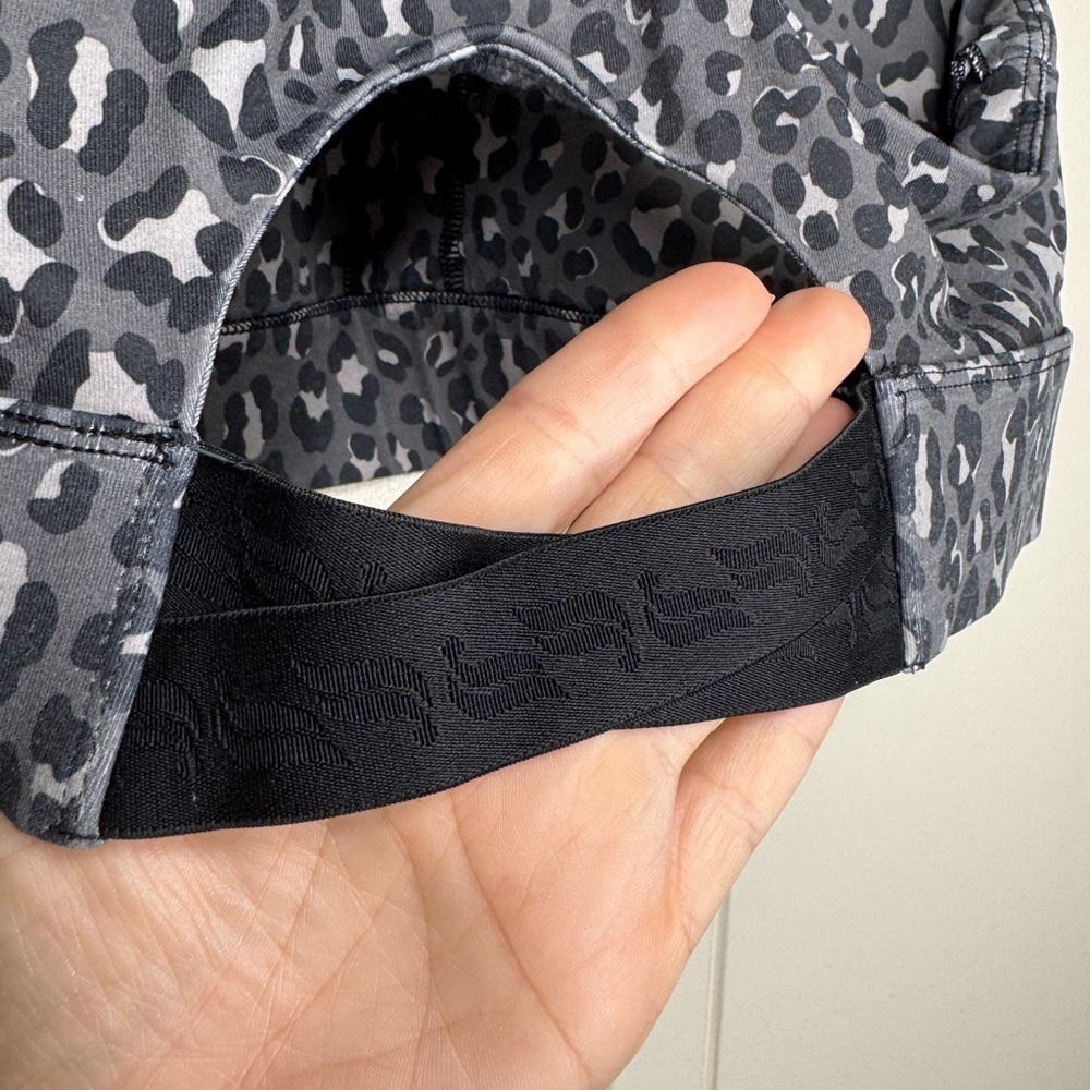 On-The-Go Midi Medium Impact Sports Bra - Picture 7 of 13